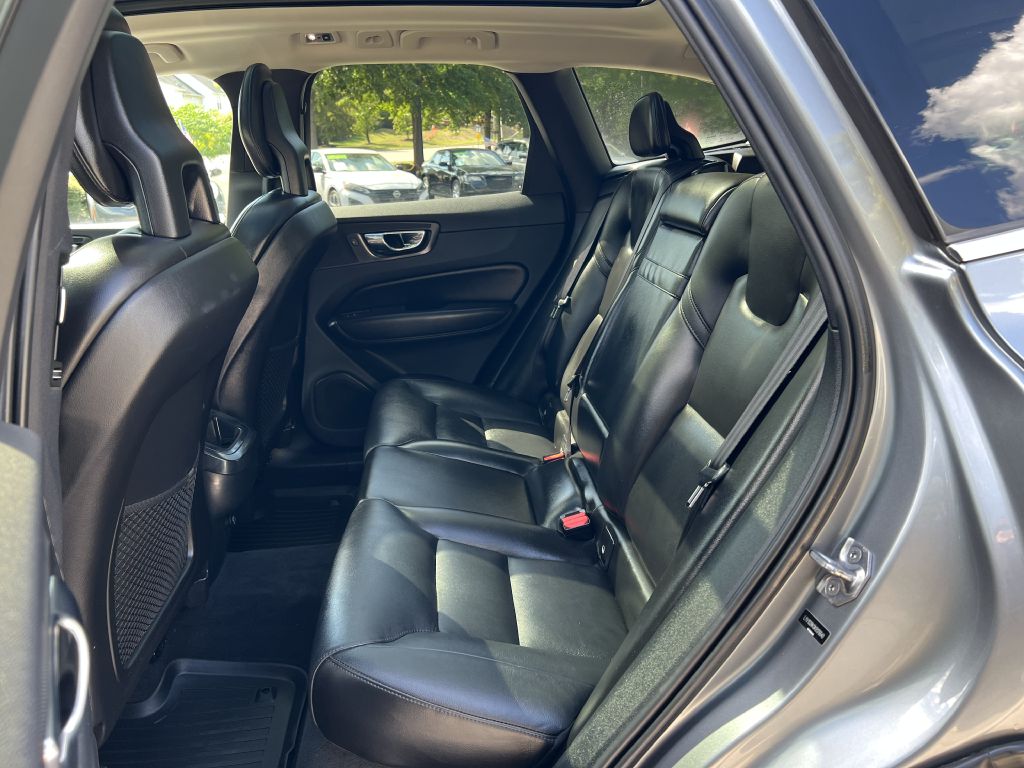2019 volvo xc60 t5 momentum