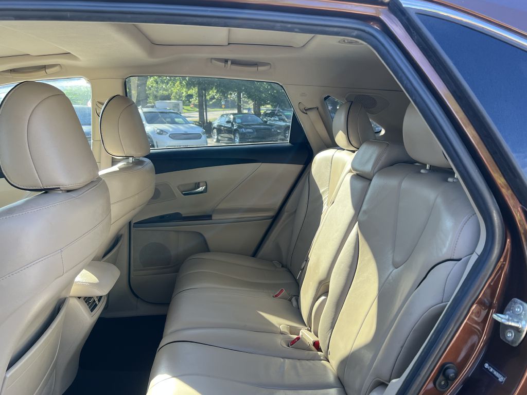 2009 toyota venza awd v6