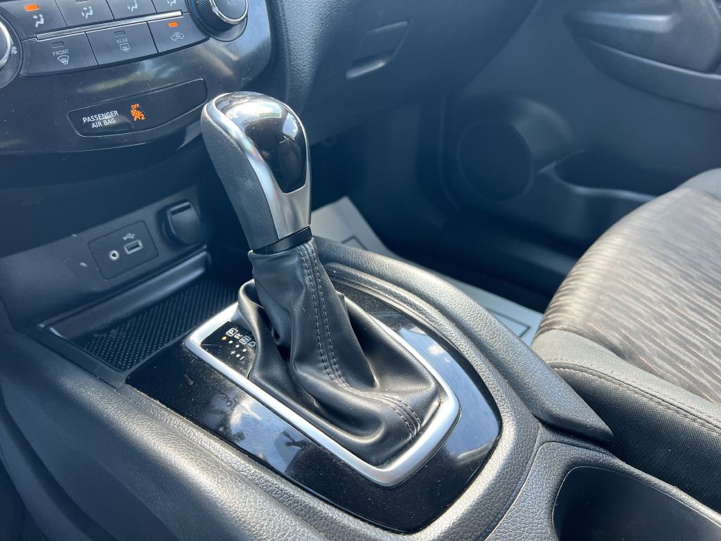 2018 nissan rogue s