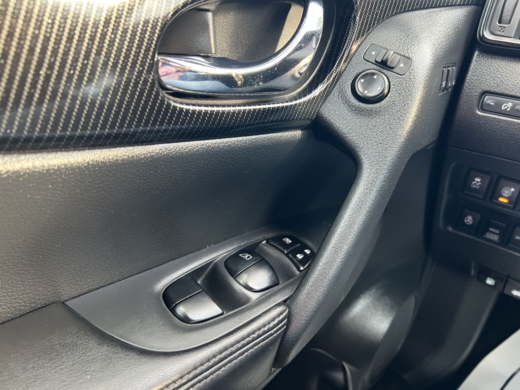 2017 nissan rogue sl