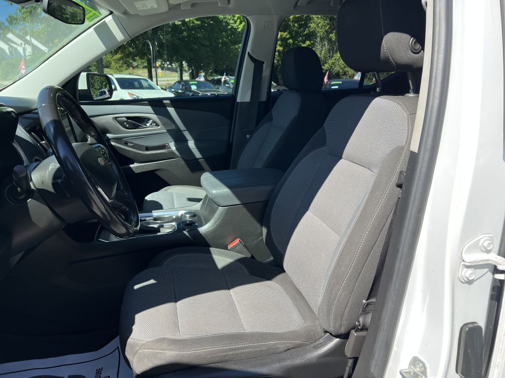 2019 chevrolet traverse lt cloth
