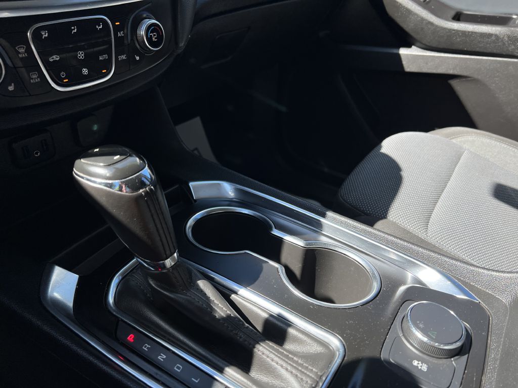 2019 chevrolet traverse lt cloth