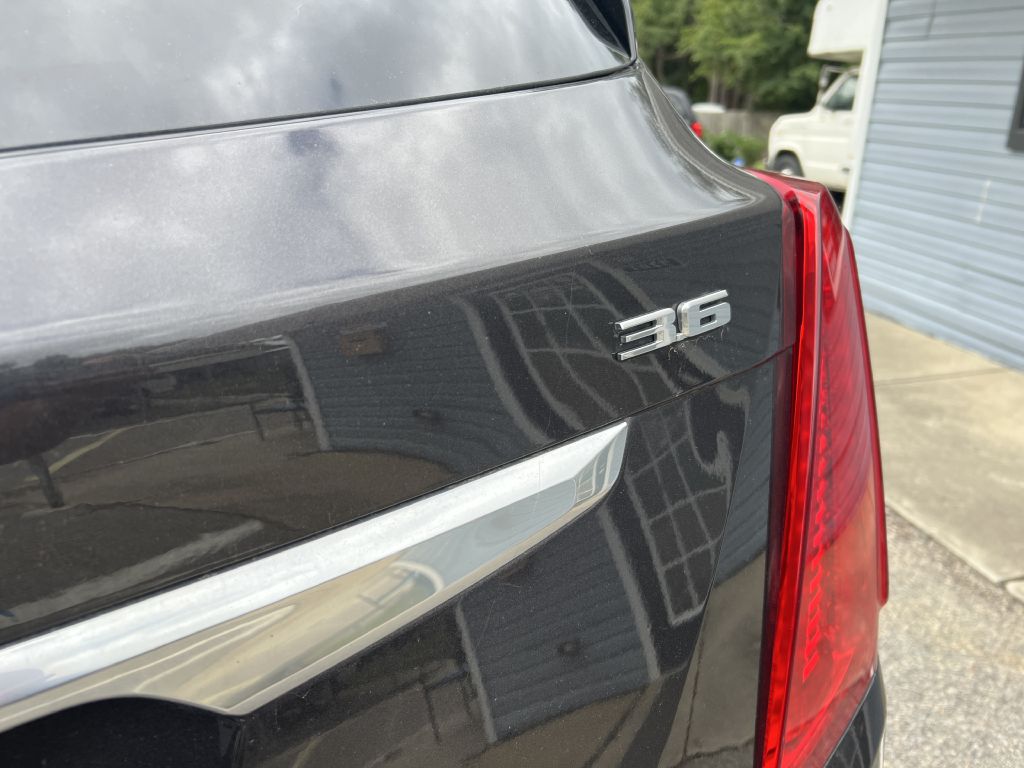 2017 cadillac xt5 base