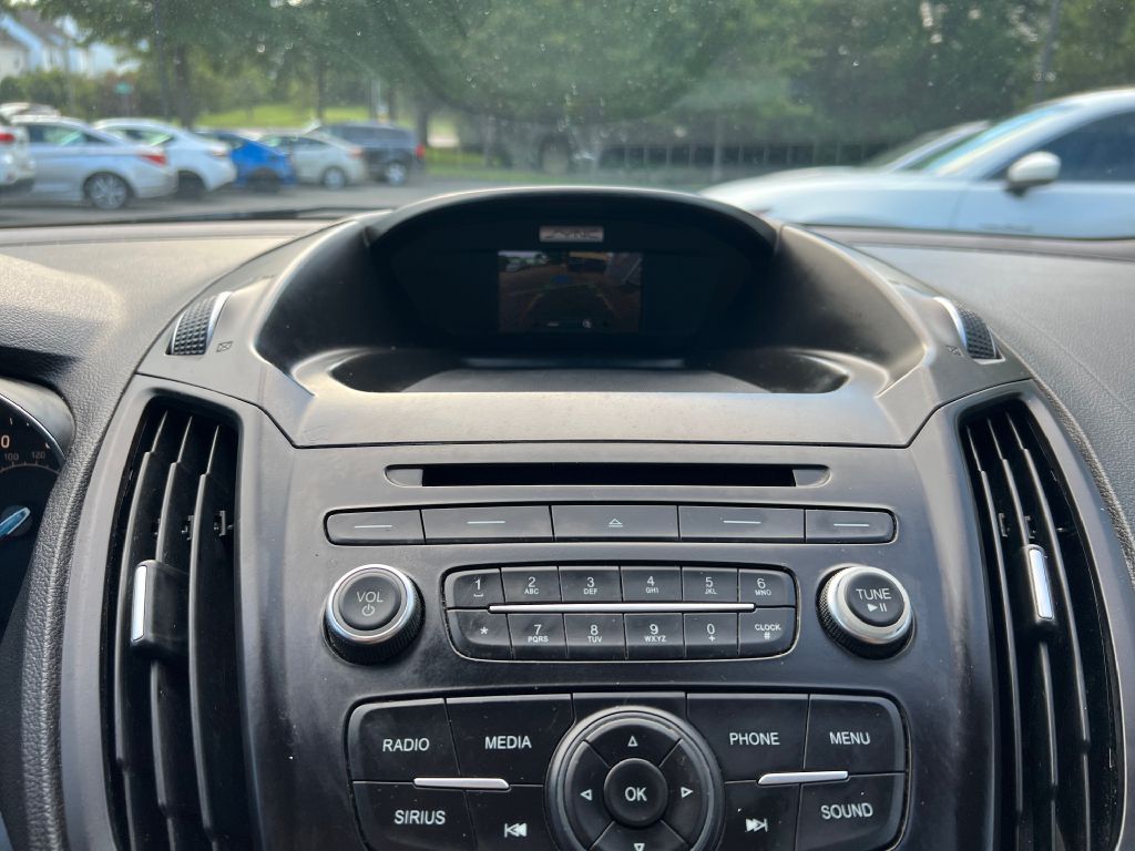 2017 ford escape se