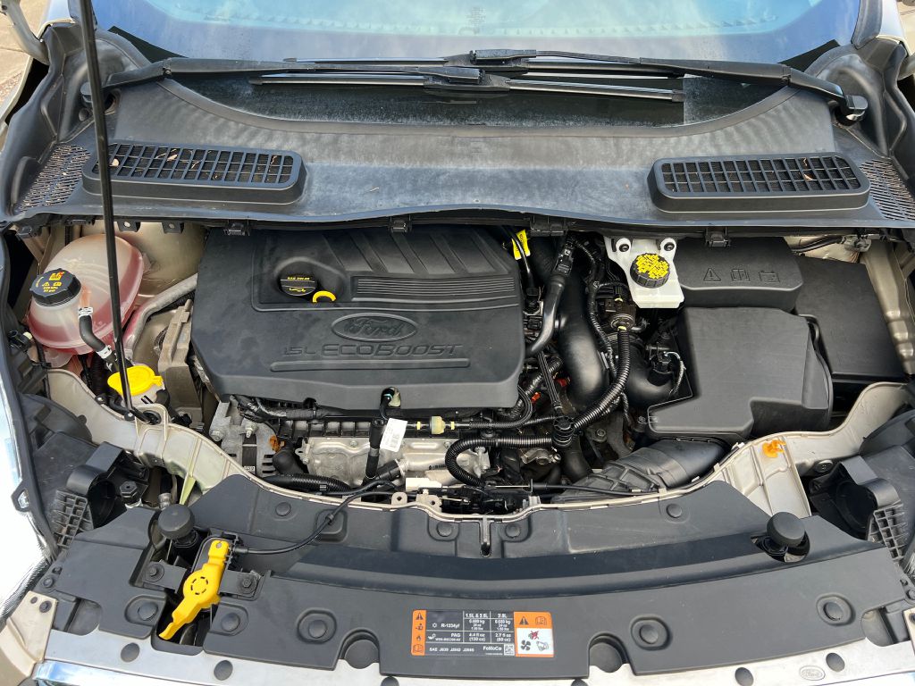 2017 ford escape se
