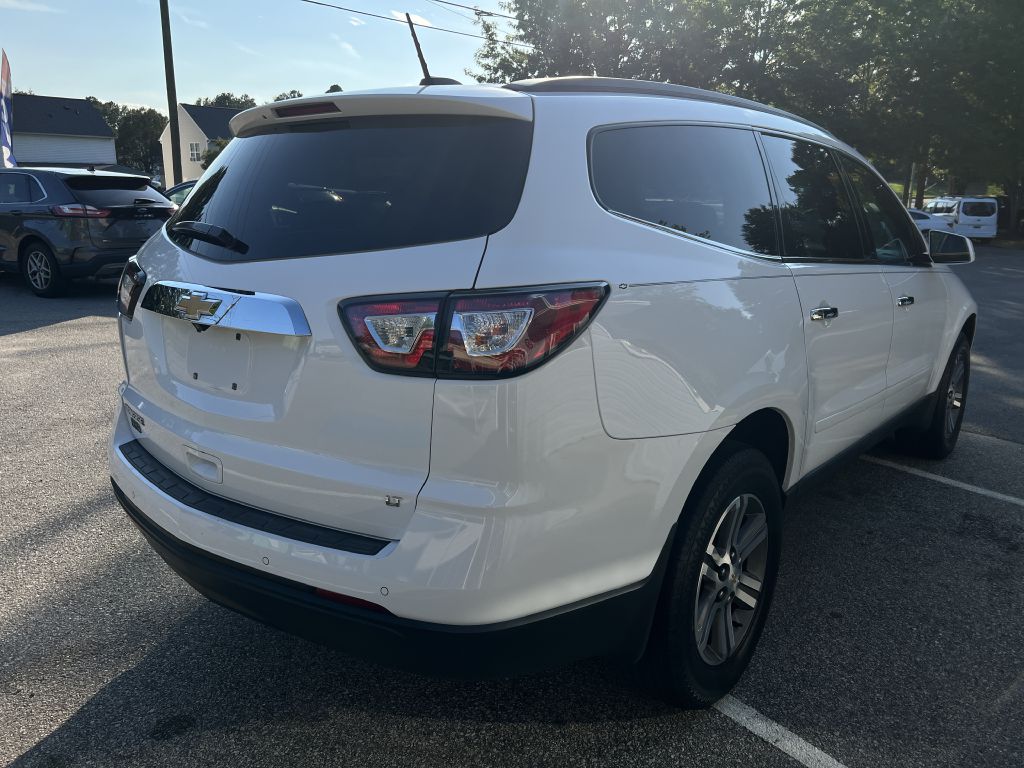 2017 chevrolet traverse lt