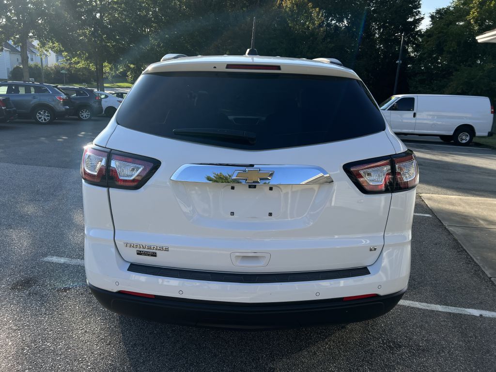 2017 chevrolet traverse lt