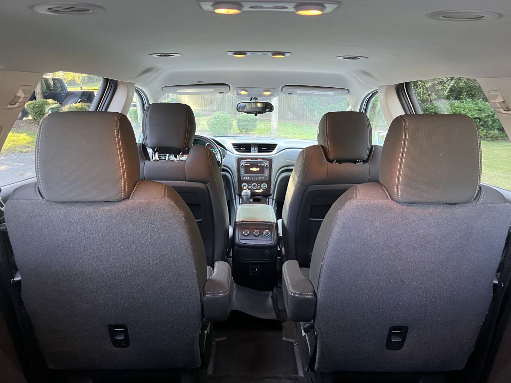 2017 chevrolet traverse lt
