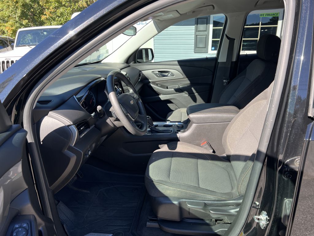 2019 chevrolet traverse ls