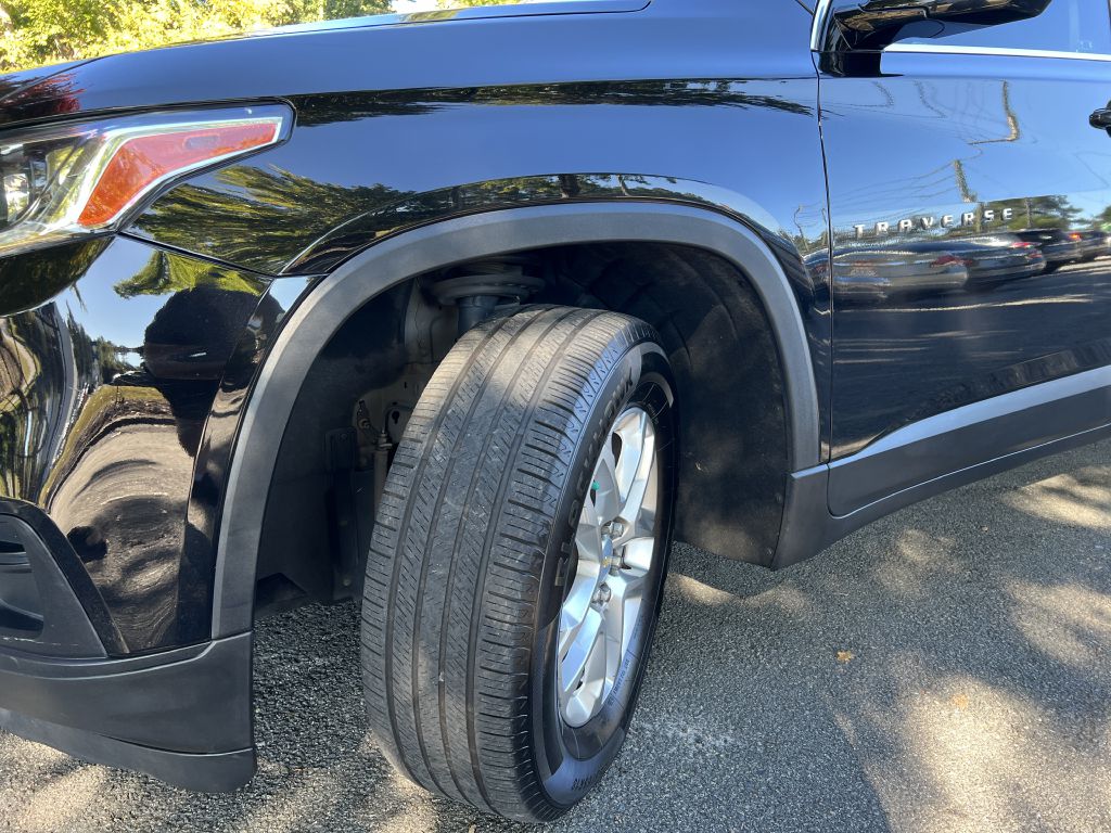 2019 chevrolet traverse ls