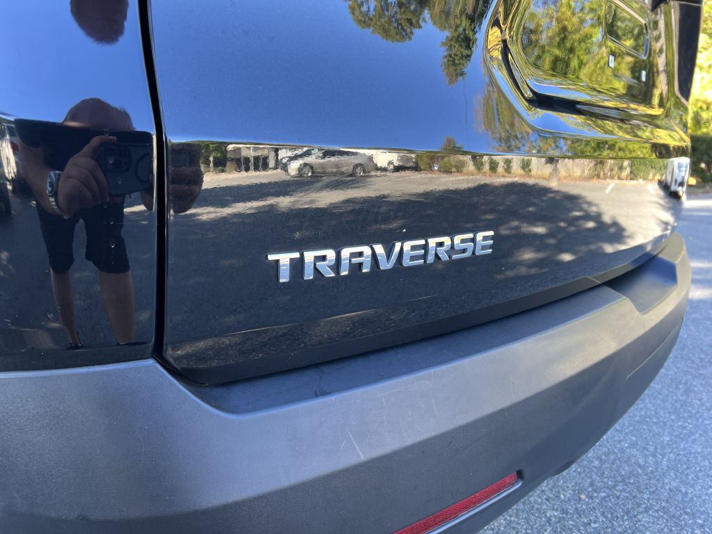 2019 chevrolet traverse ls