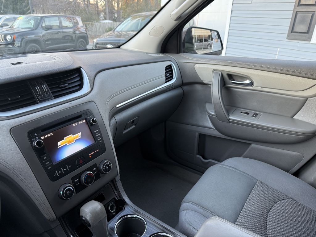 2014 chevrolet traverse ls