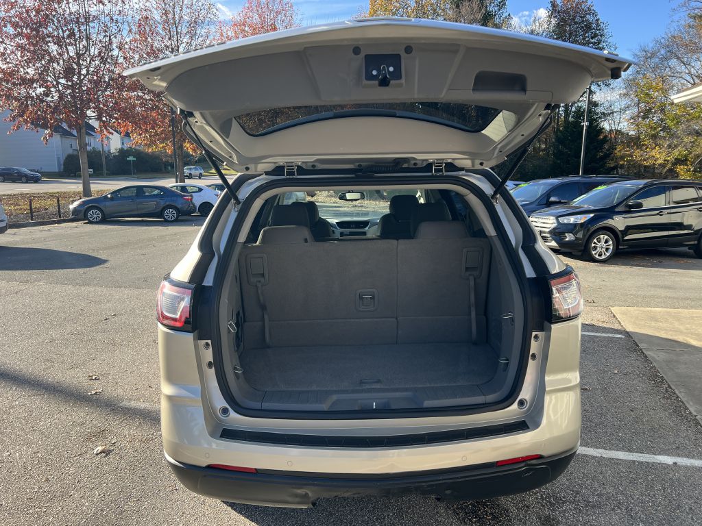 2017 chevrolet traverse lt
