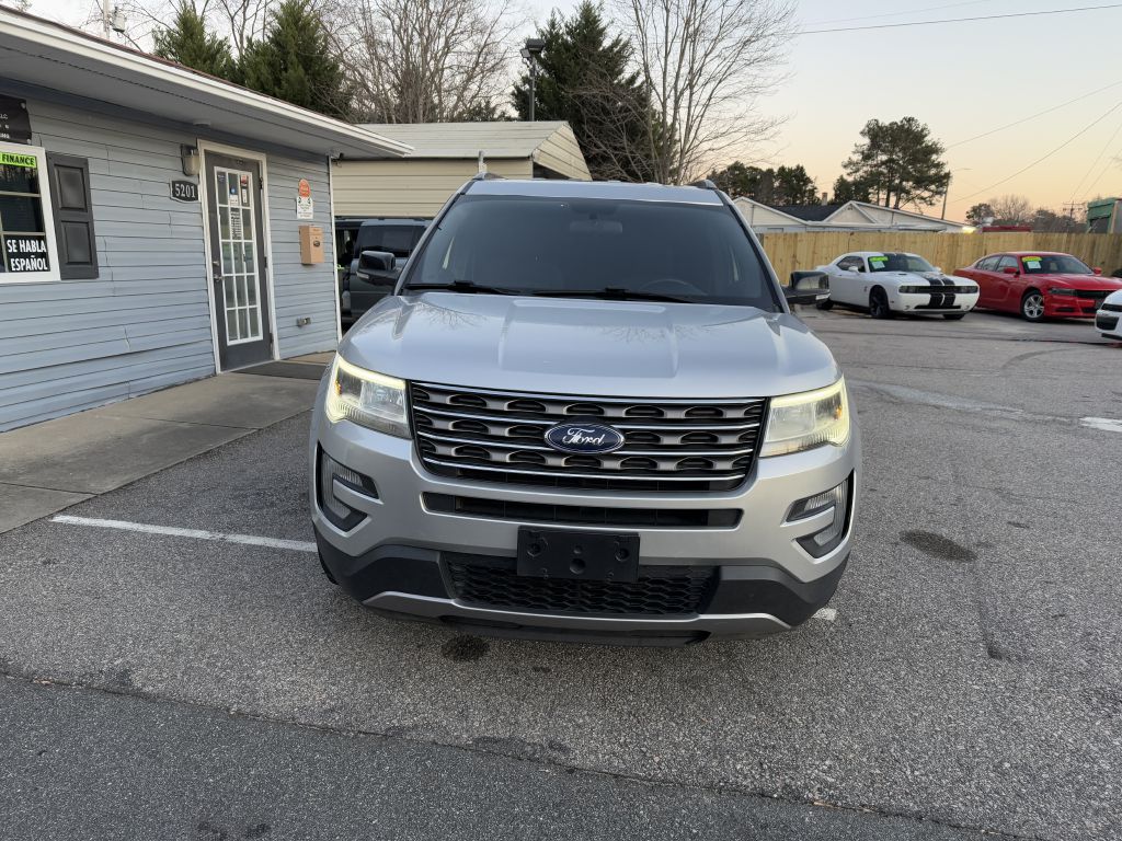 2017 ford explorer xlt