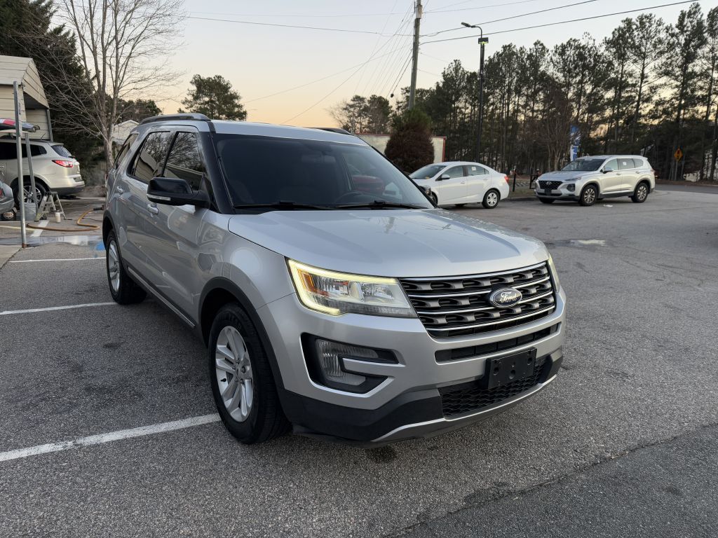2017 ford explorer xlt