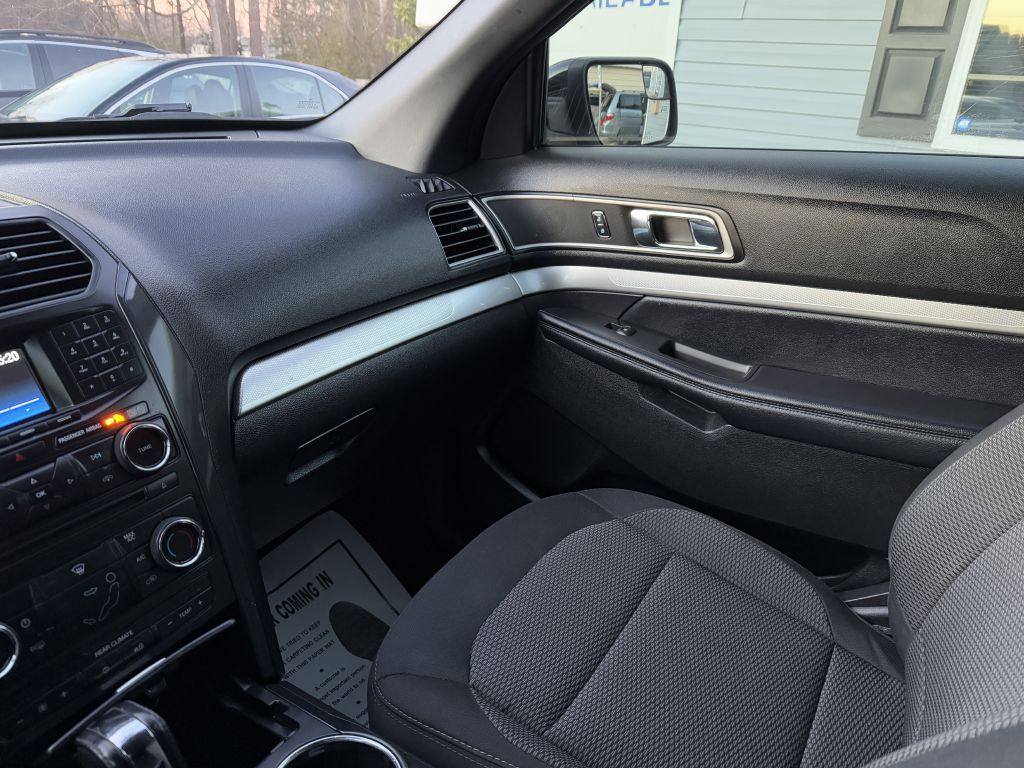 2017 ford explorer xlt