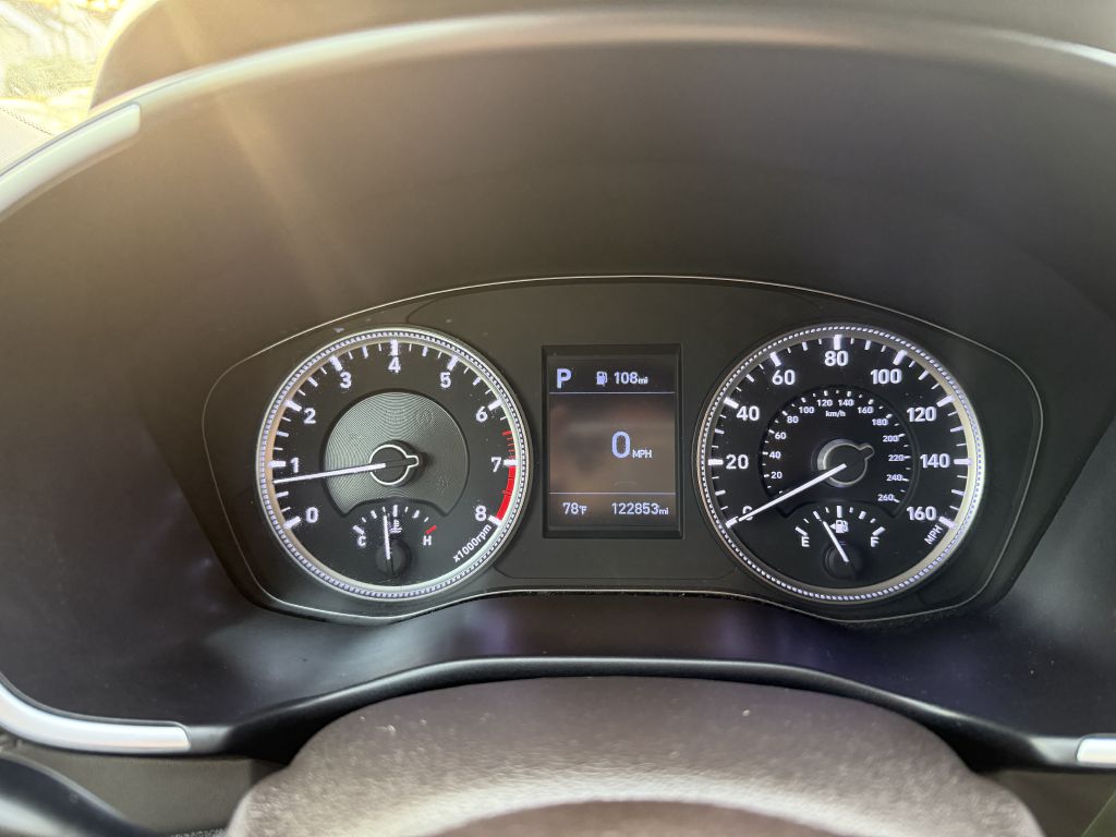 2020 hyundai santa fe se