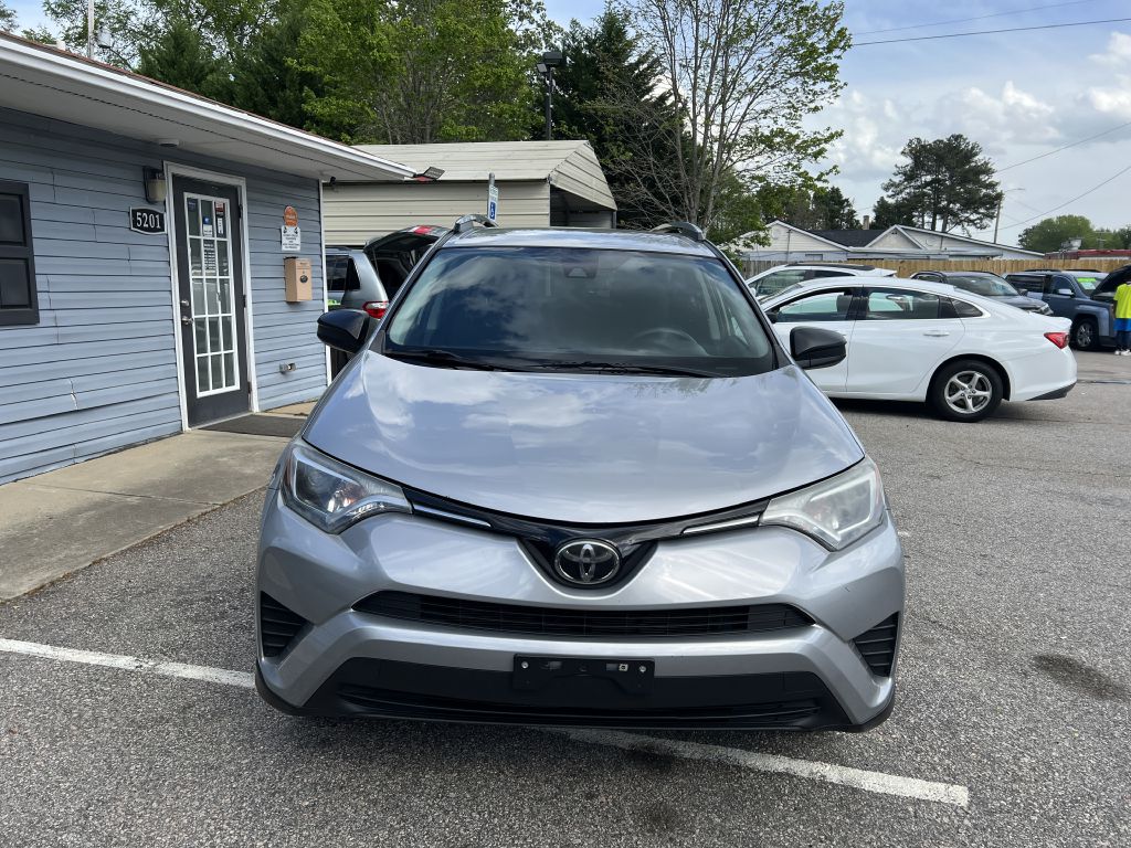 2018 toyota rav4 le