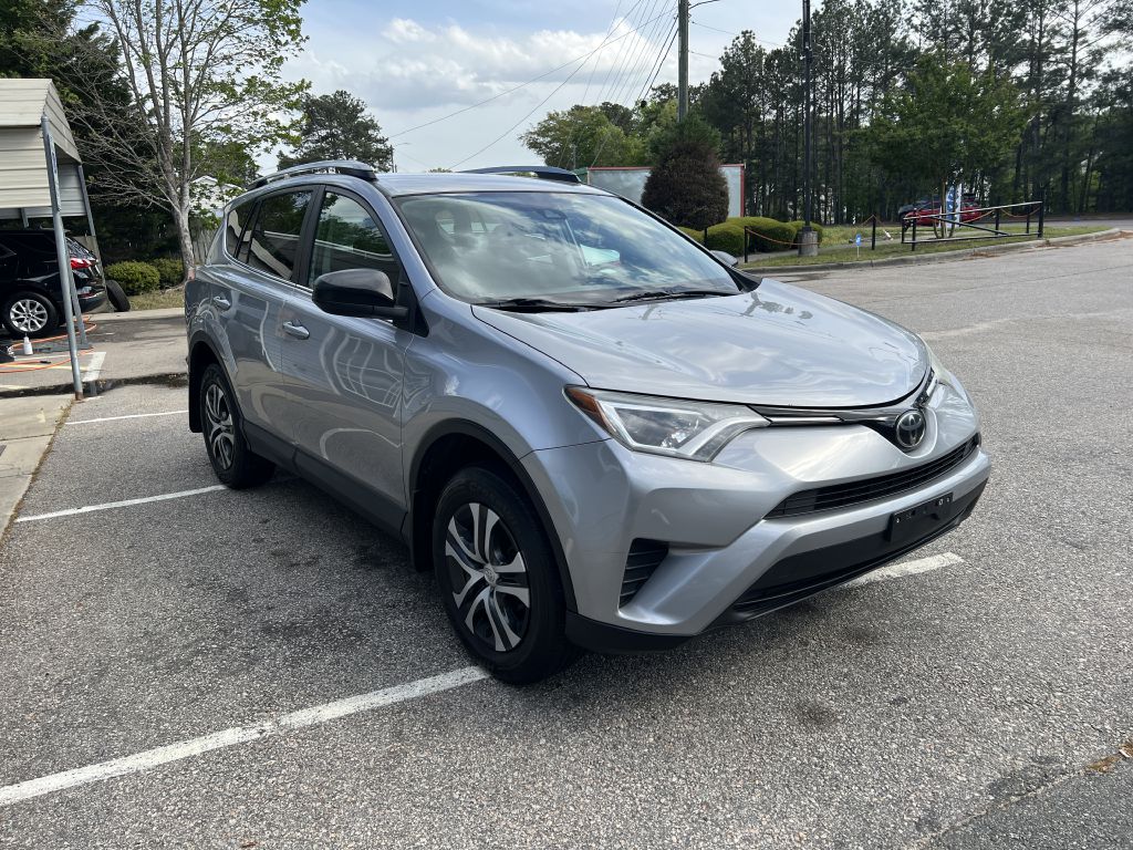 2018 toyota rav4 le