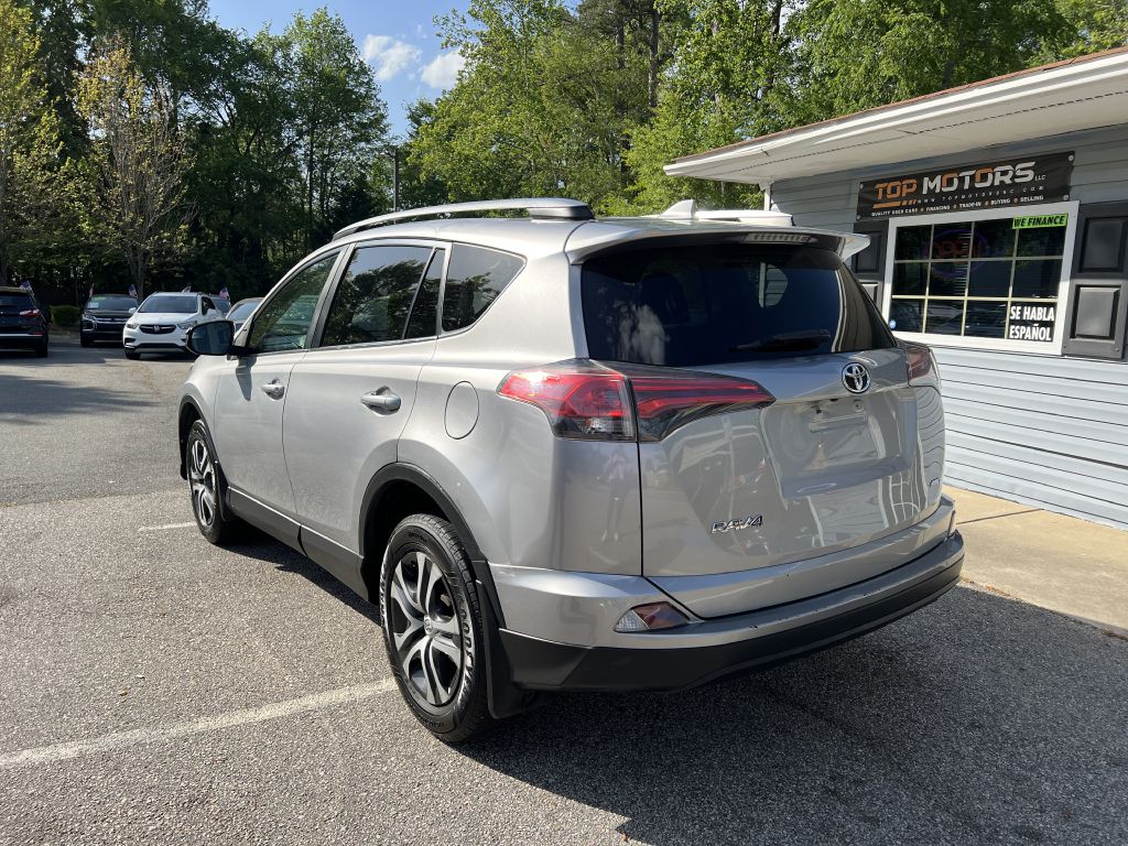 2018 toyota rav4 le