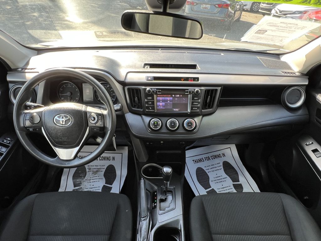 2018 toyota rav4 le
