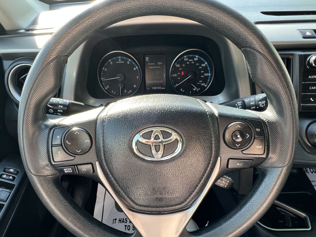 2018 toyota rav4 le