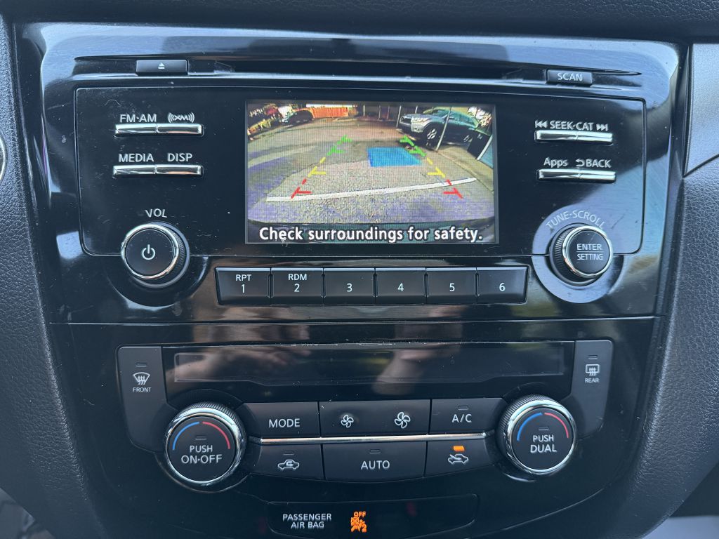 2015 nissan rogue sv