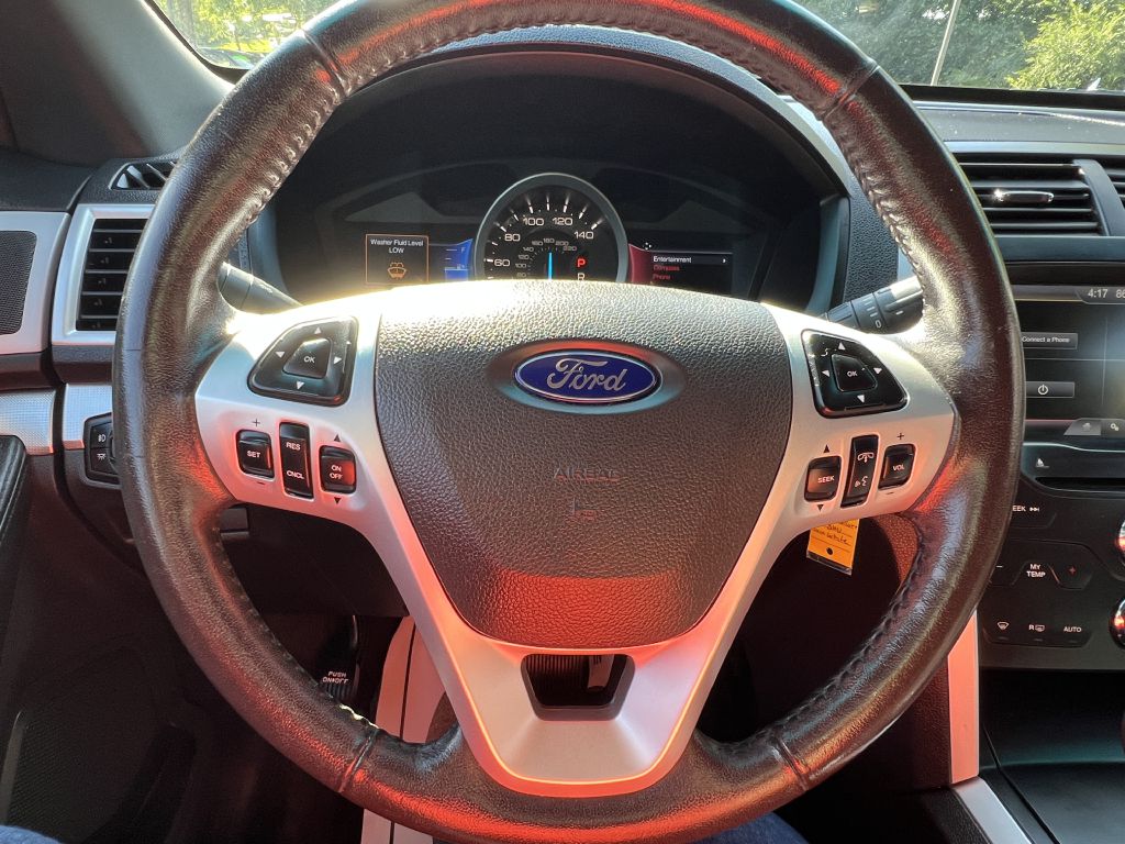 2014 ford explorer xlt
