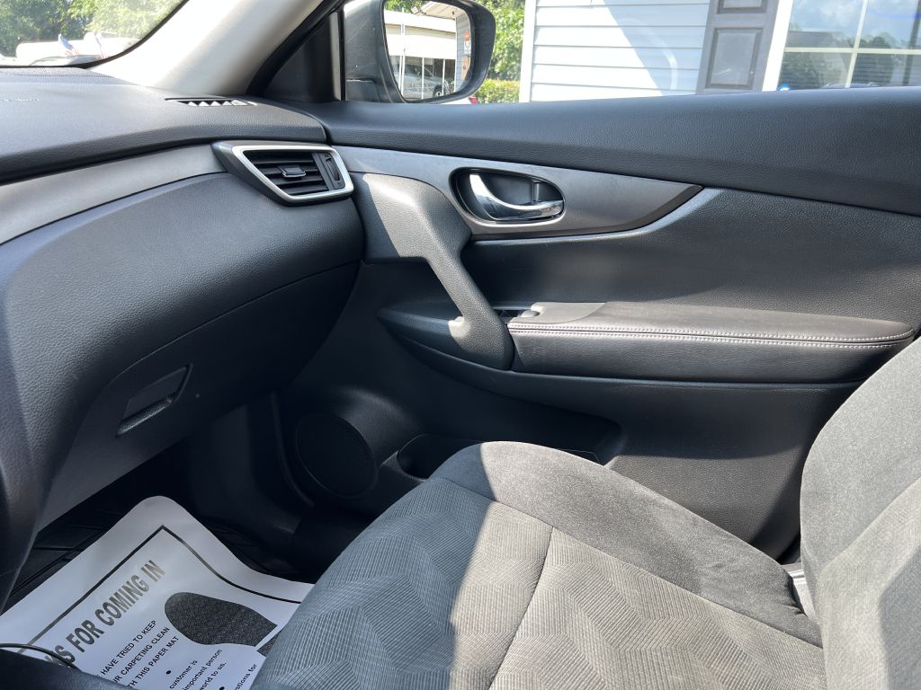 2015 nissan rogue sv