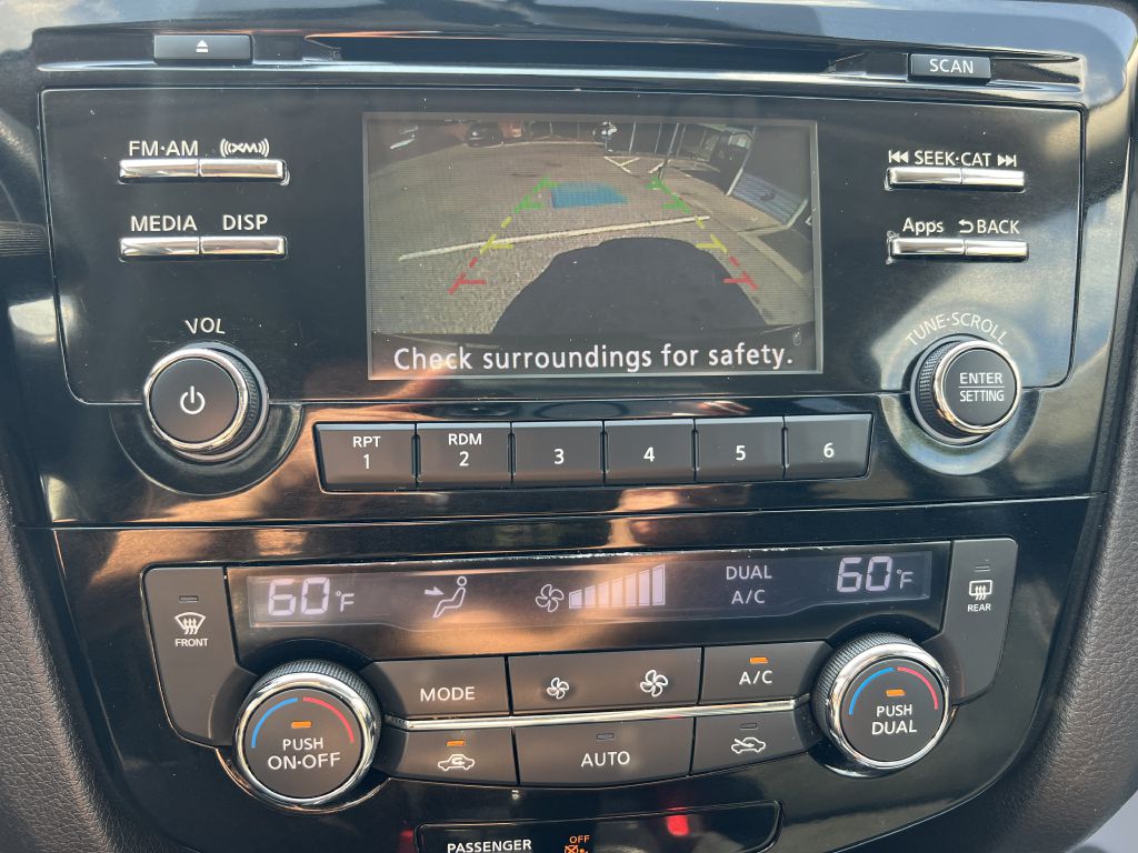 2015 nissan rogue sv