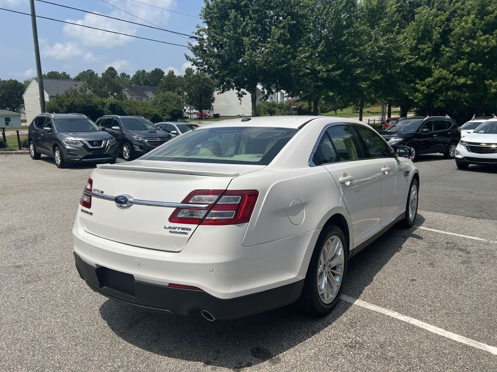 2014 ford taurus limited