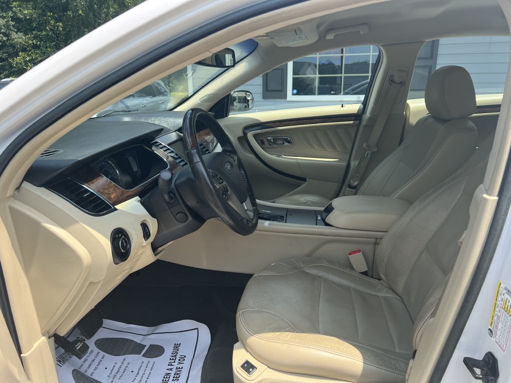 2014 ford taurus limited
