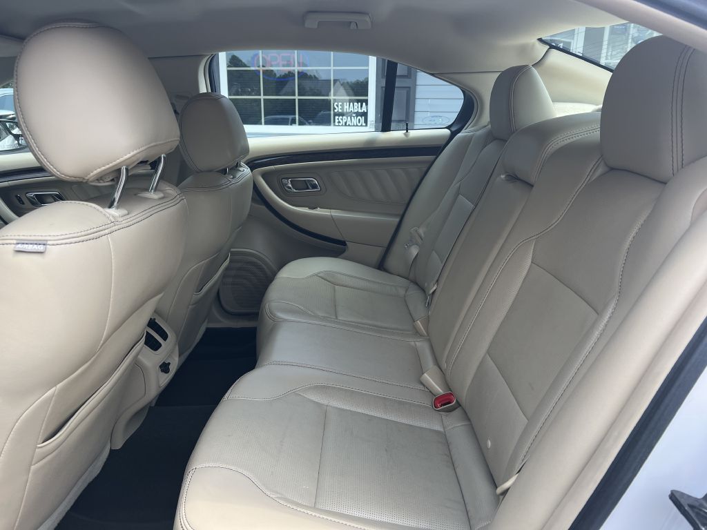 2014 ford taurus limited