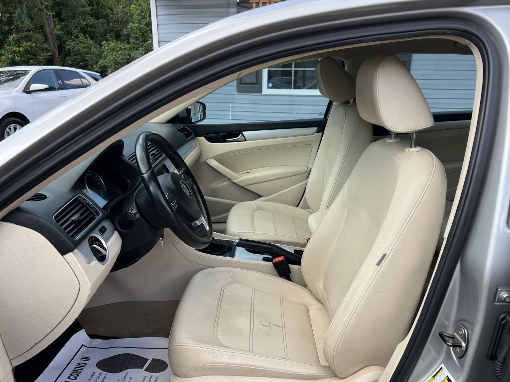 2013 volkswagen passat se