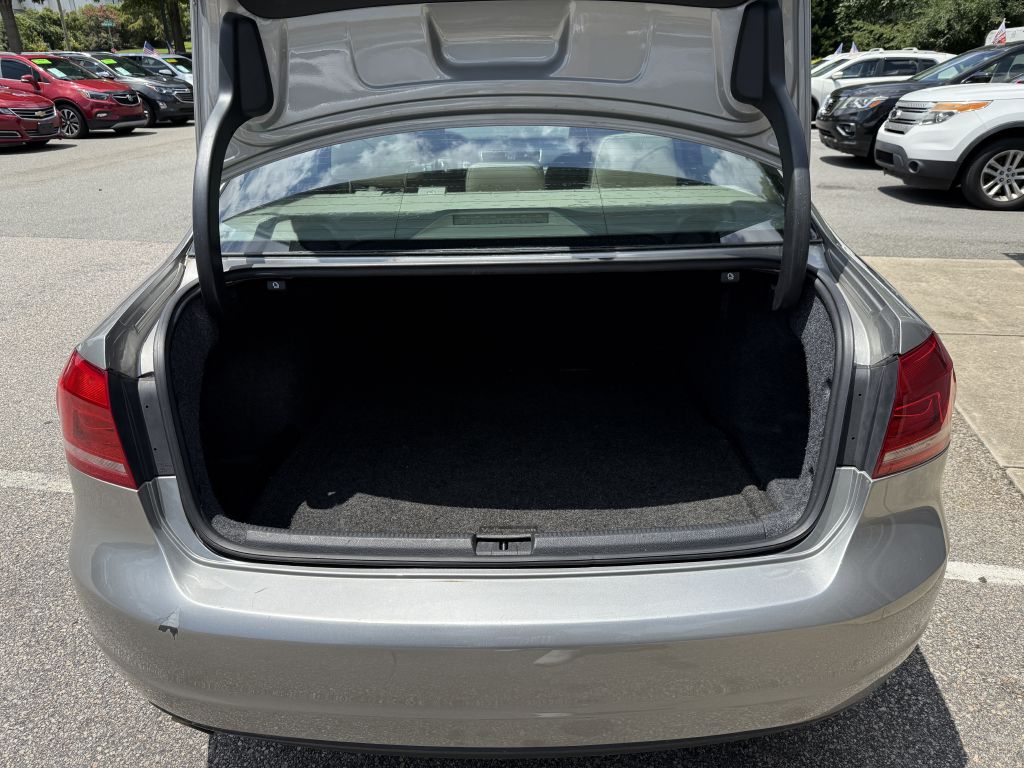 2013 volkswagen passat se