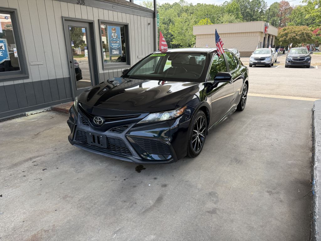 2021 toyota camry se